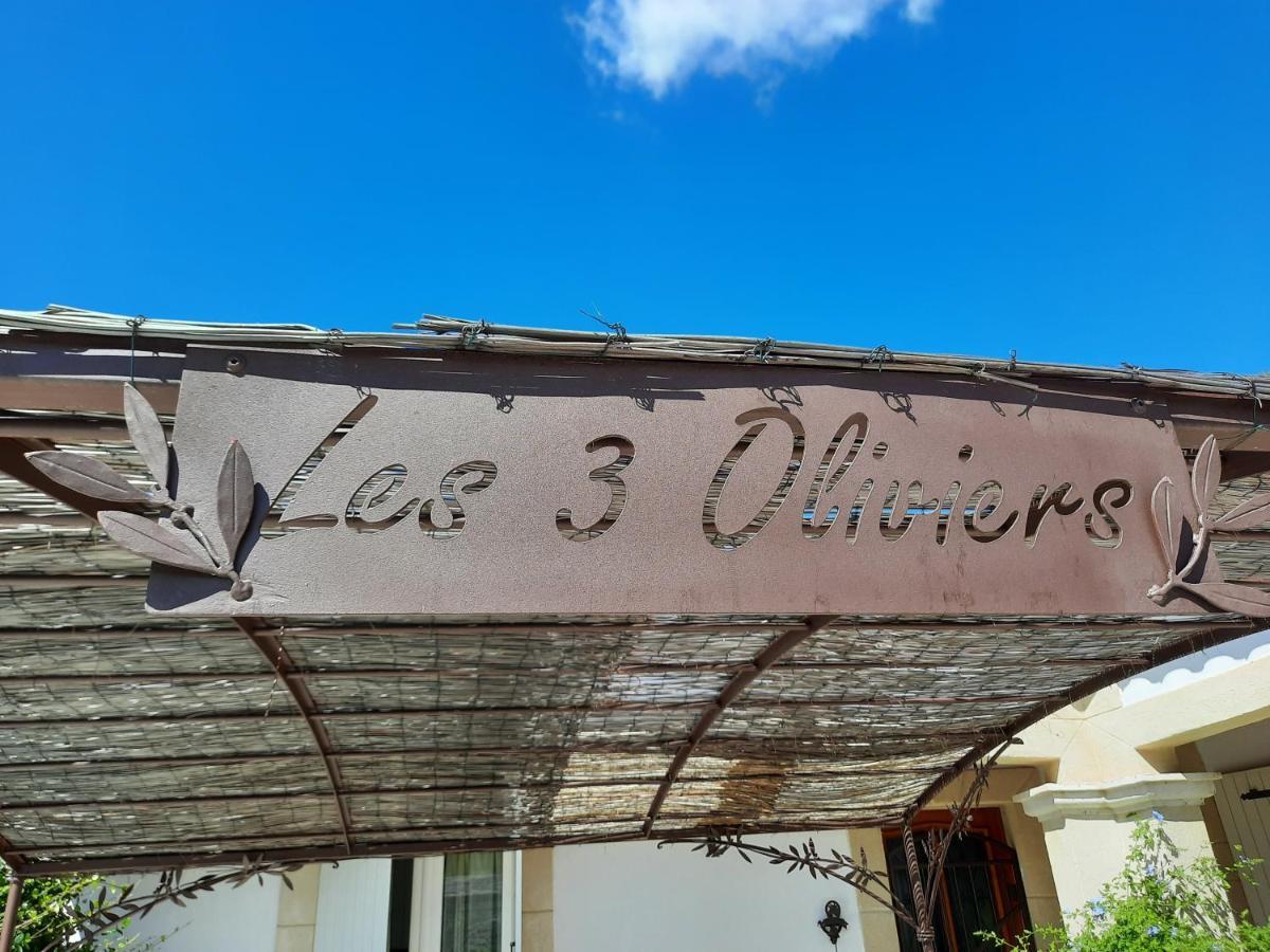 생마르탱드크로 Fenetre Sur Les Alpilles B&B 외부 사진