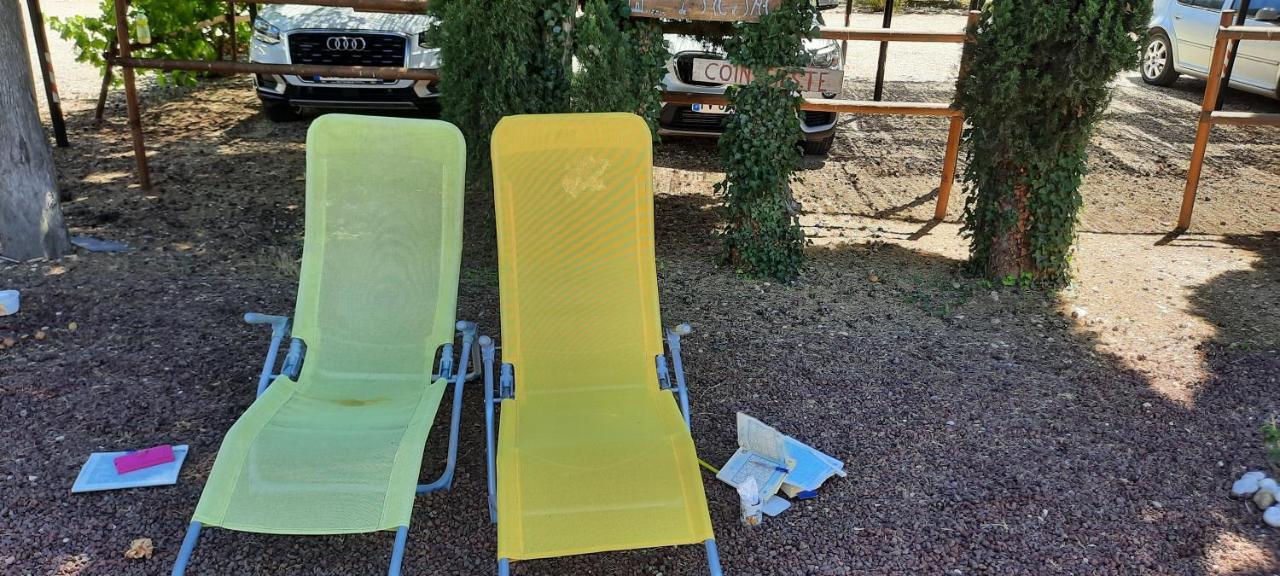 생마르탱드크로 Fenetre Sur Les Alpilles B&B 외부 사진